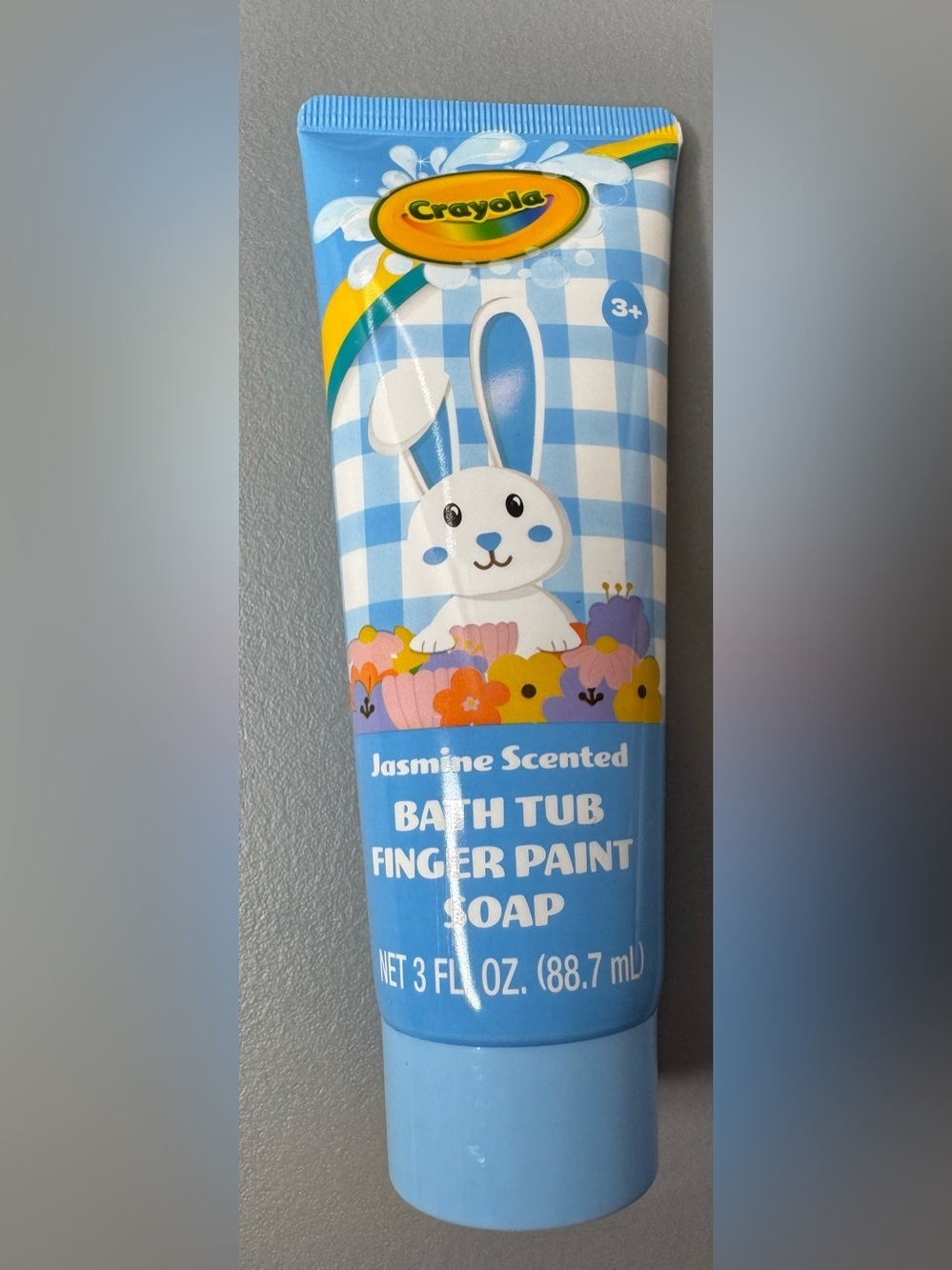 Crayola Light Blue bunny eater theme Jasmine Scented Bath Tub Finger Paint Soap